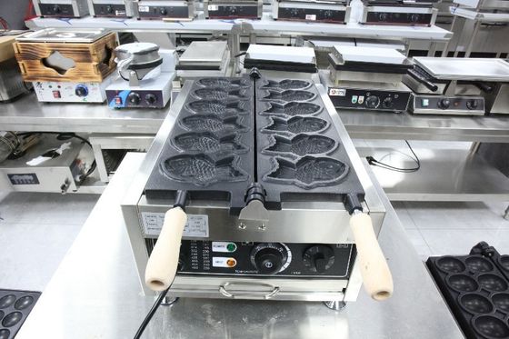 220V automatische elektrische visvormige Taiyaki-wafelmachine met 6 wafelvormen