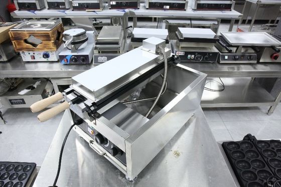 220V automatische elektrische visvormige Taiyaki-wafelmachine met 6 wafelvormen