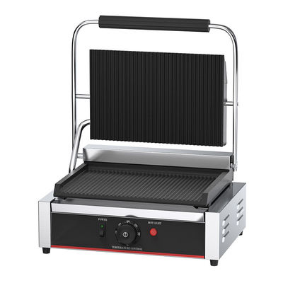 Grill met niet-klevende coating voor contact met zwarte zilveren broodjes
